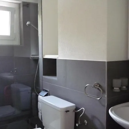 Adler 92 לויקרבאד